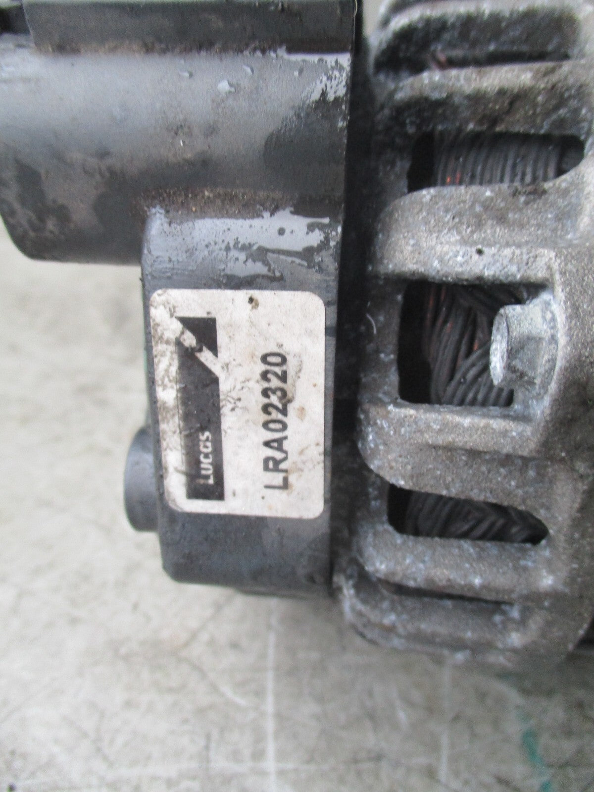 2010 NISSAN DUKE ENGINE MOUNT BRACKET 21824