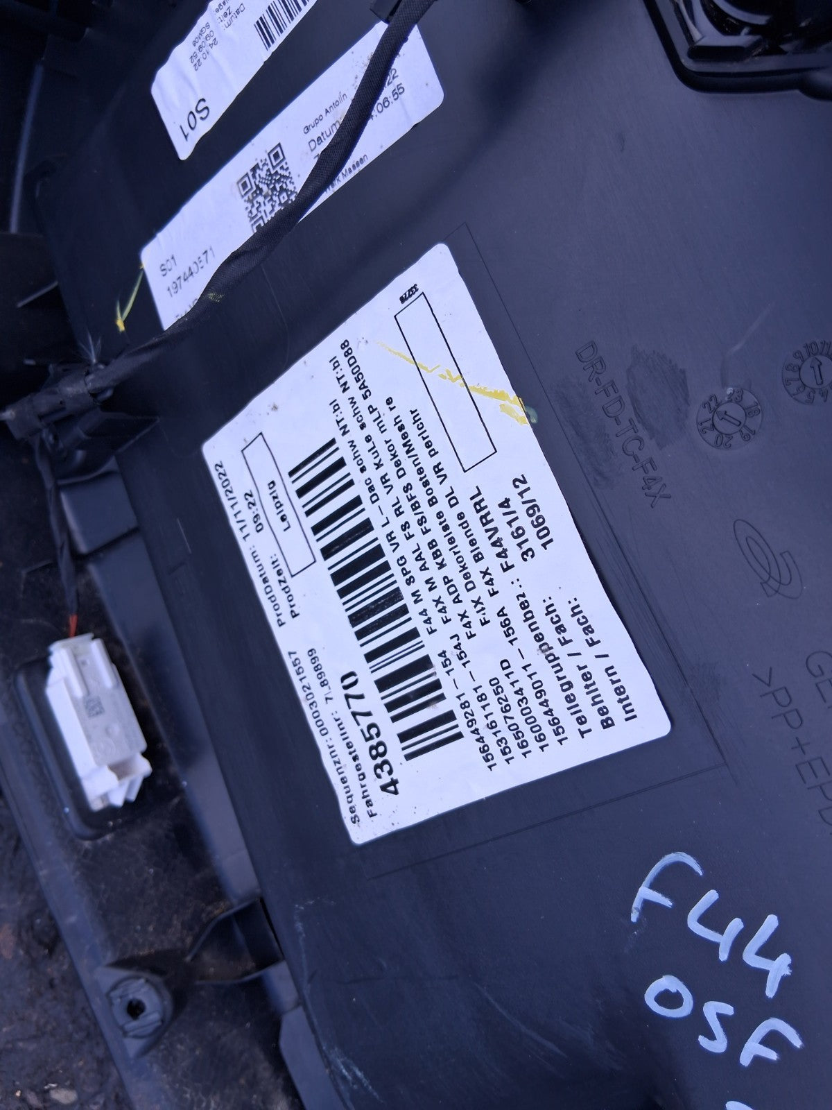 2022 BMW 2 SERIES F44 OSF DRIVER SIDE FRONT DOOR CARD PANEL