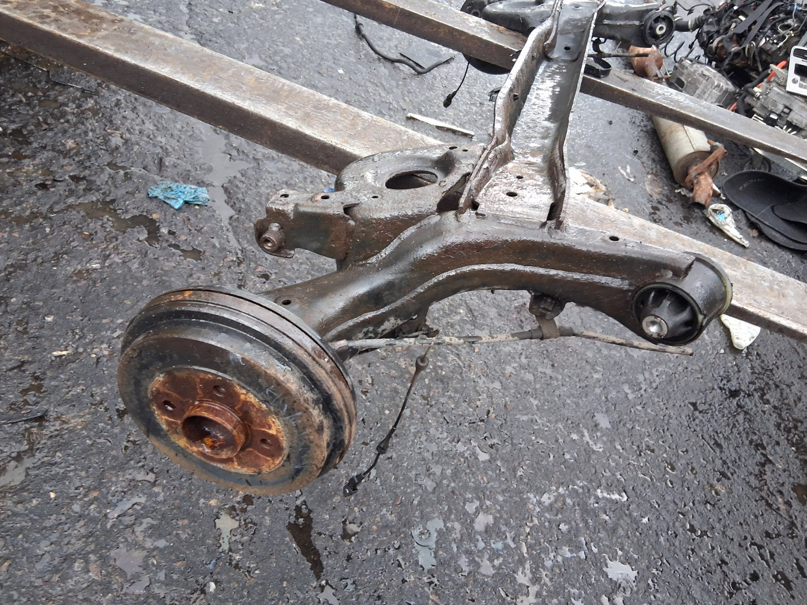 2017 NISSAN MICRA K14 COMPLETE  REAR AXLE DISC TYPE ASSEMBLY