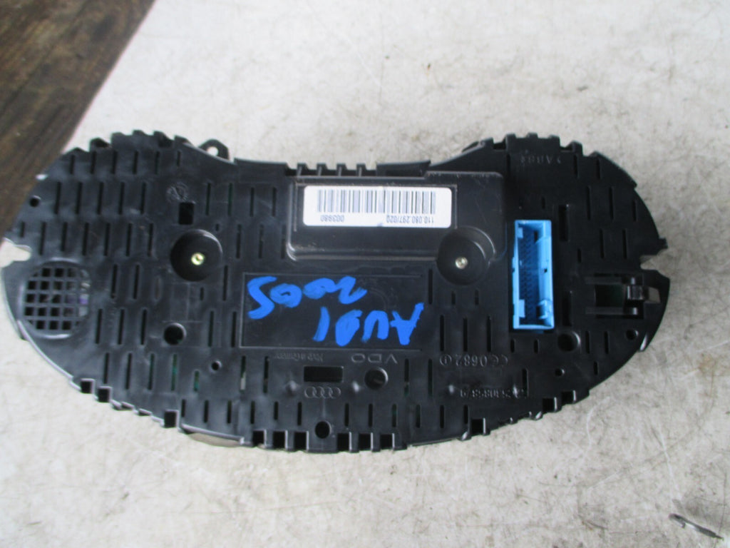 AUDI A3 8P 2005 SPEEDOMETER CLUSTER INSTRUMENT CLOCK 8P09209818