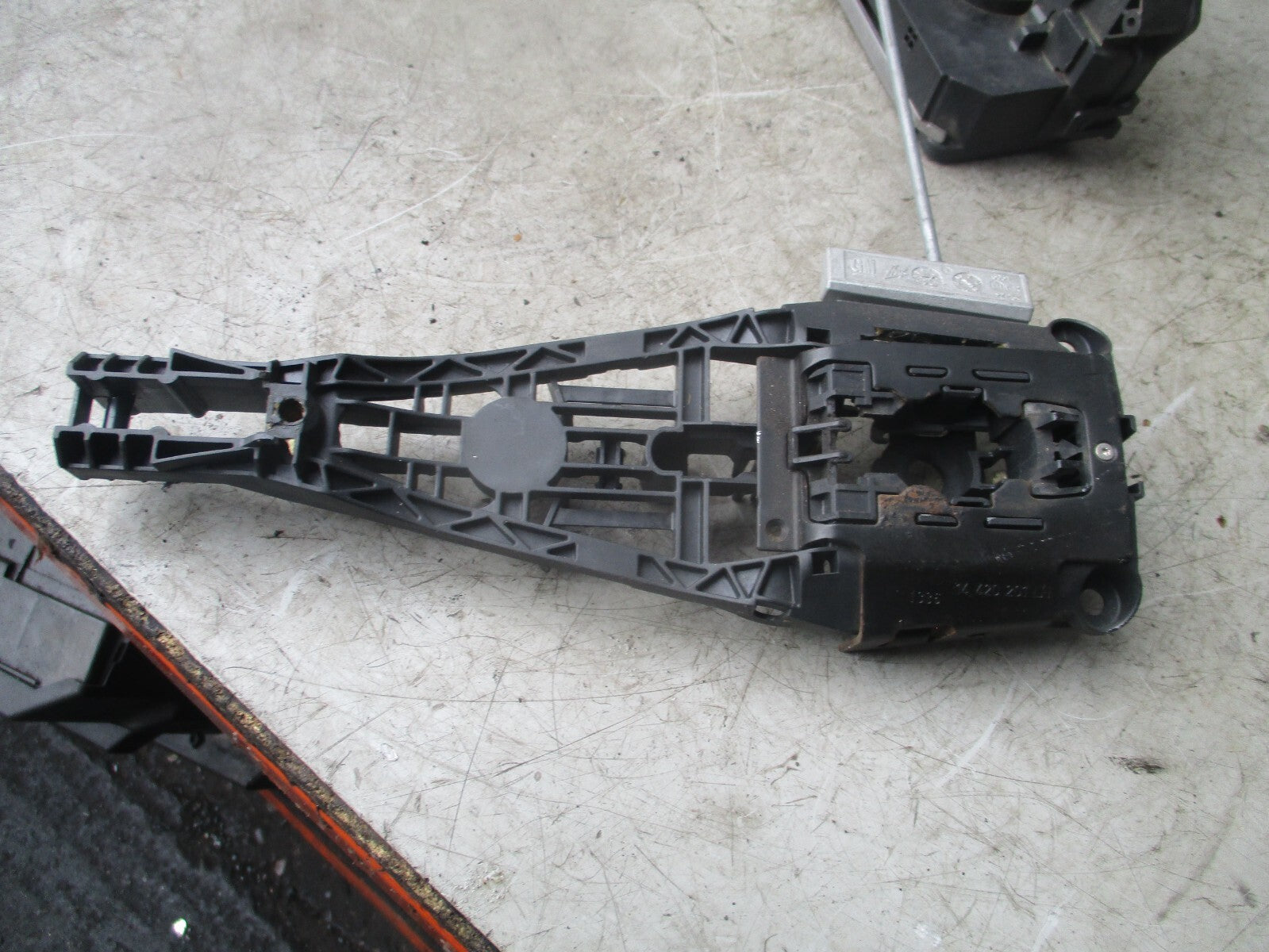2012 VAUXHALL CORSA E DOOR LOCK MECH 113431839