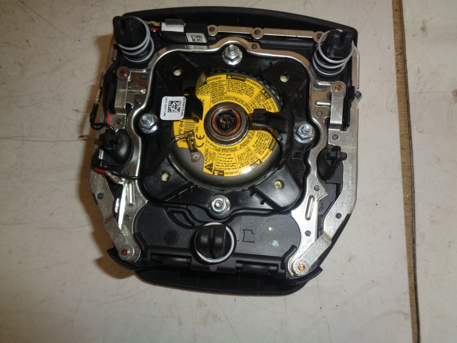 LANDROVER DISCOVERY SPORT 2017 L550 DRIVER SIDE STEERING WHEEL AIRBAG