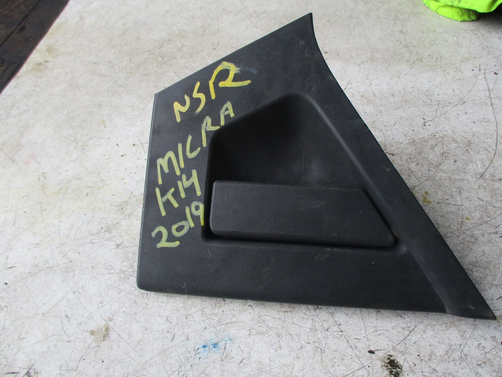 NISSAN MICRA K14 2019 NSR PASSENGER SIDE REAR DOOR HANDLE  826075FA0A