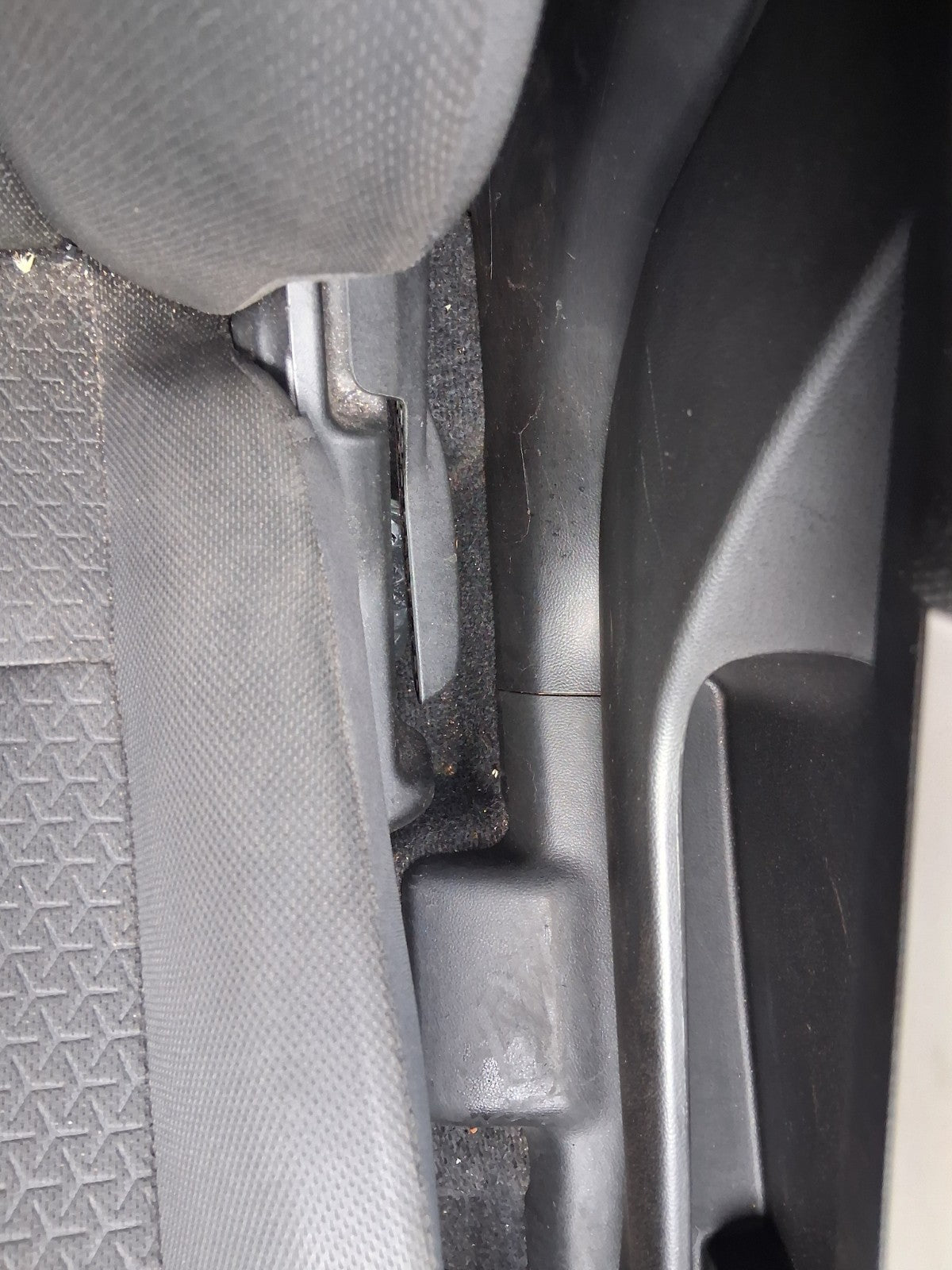 2019 SUZUKI SWIFT MK4 NSF PASSENGER SIDE FRONT LEFT COMPLETE SEAT FABRIC