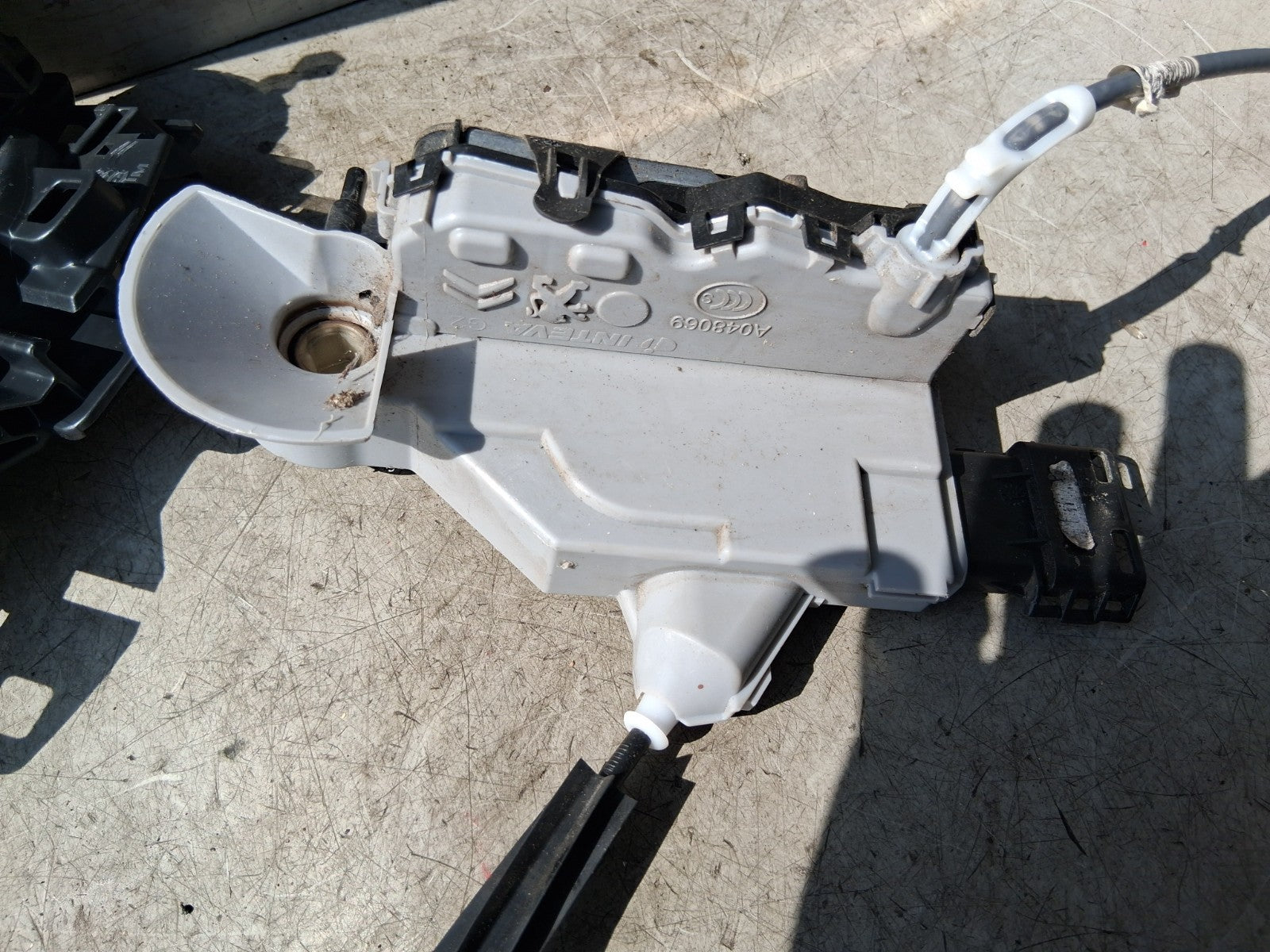 2019 PEUGEOT 5008 MK2 NSR PASSENGER SIDE REAR DOOR LOCK MECHANISM