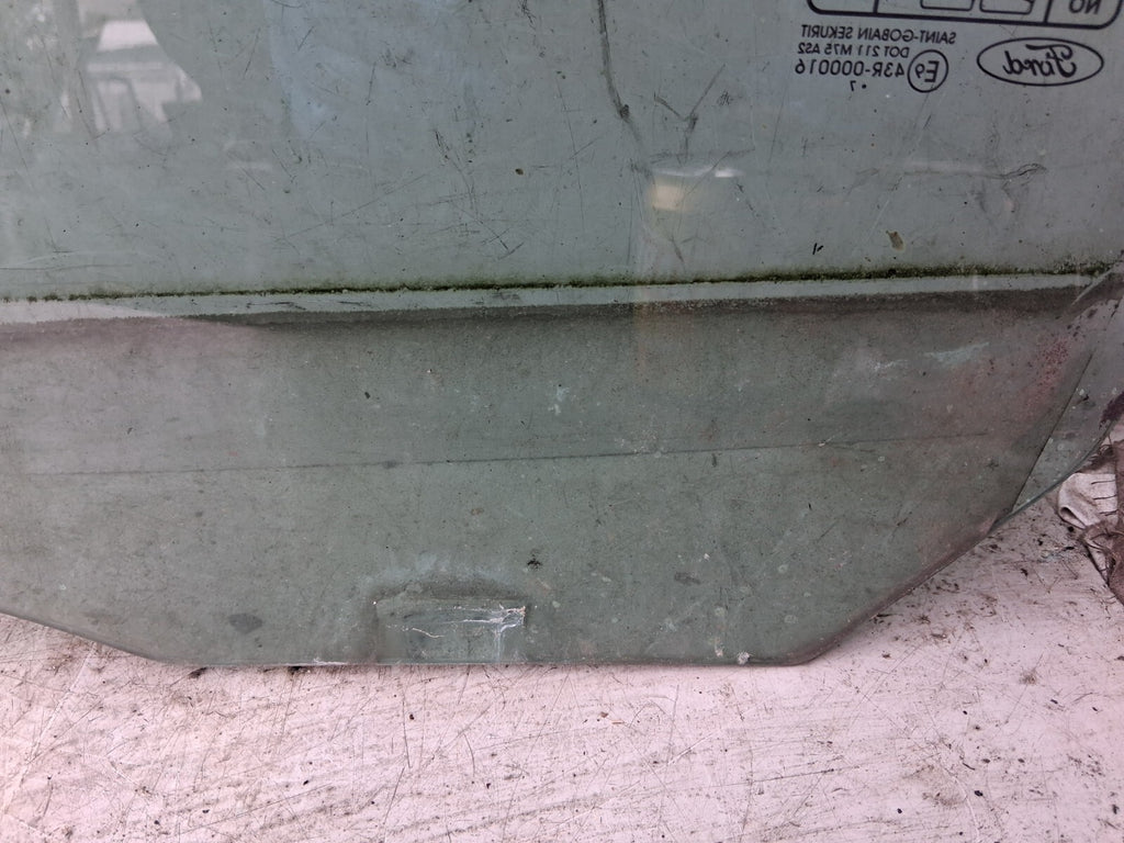 2007 FORD FOCUS MK2 OSF DRIVER SIDE FRONT RIGHT WINDOW GLASS 43R000016