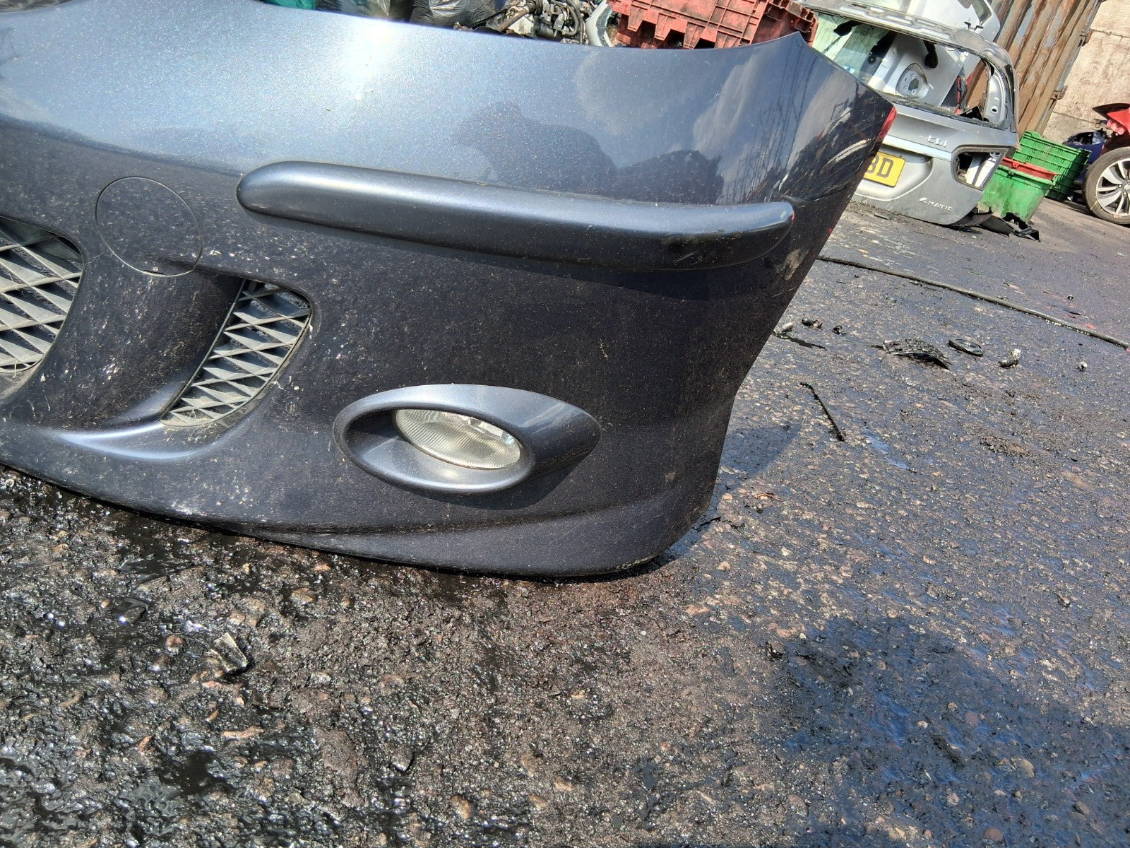 2007 HONDA JAZZ MK2 COMPLETE FRONT BUMPER WITH GRILLS & FOG LIGHTS BLUE