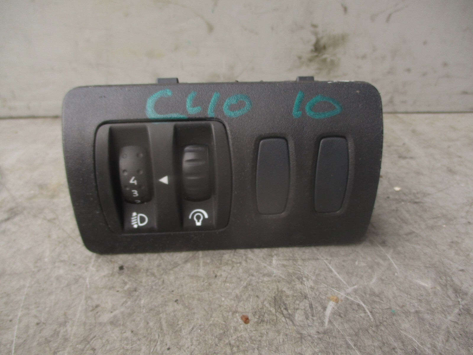 2010 RENAULT CLIO MK3 DASHBOARD HEADLIGHT DIMMER SWITCH 8200407756