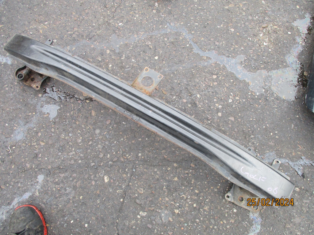 VW VOLKSWAGEN GOLF MK5 2005 3 DOOR FRONT BUMPER REINFORCEMENT CRASH BAR