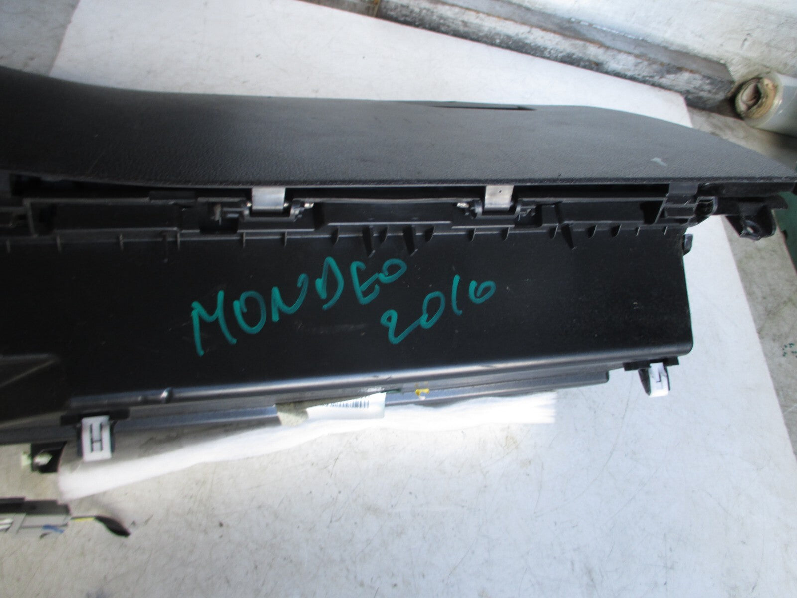 FORD MONDEO MK5 2016 INTERIOR STORAGE COMPARTMENT GLOVEBOX DS73-13570-B