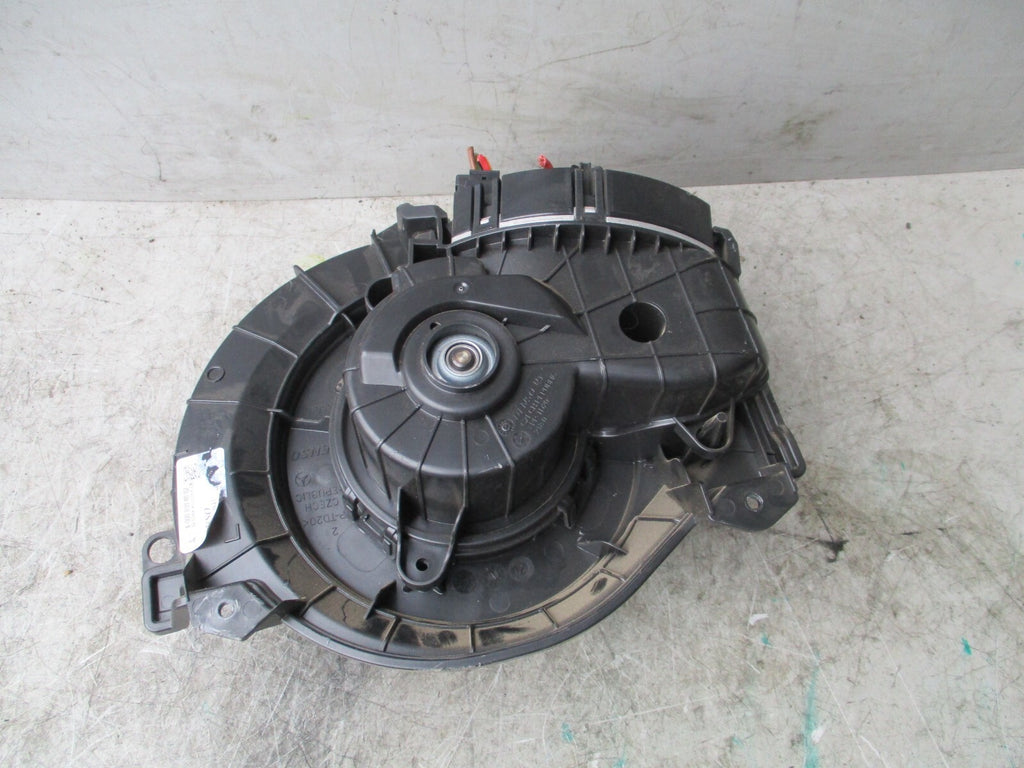 MERCEDES BENZ SPRINTER W907 2019 HEATER BLOWER MOTOR FAN A0008308002