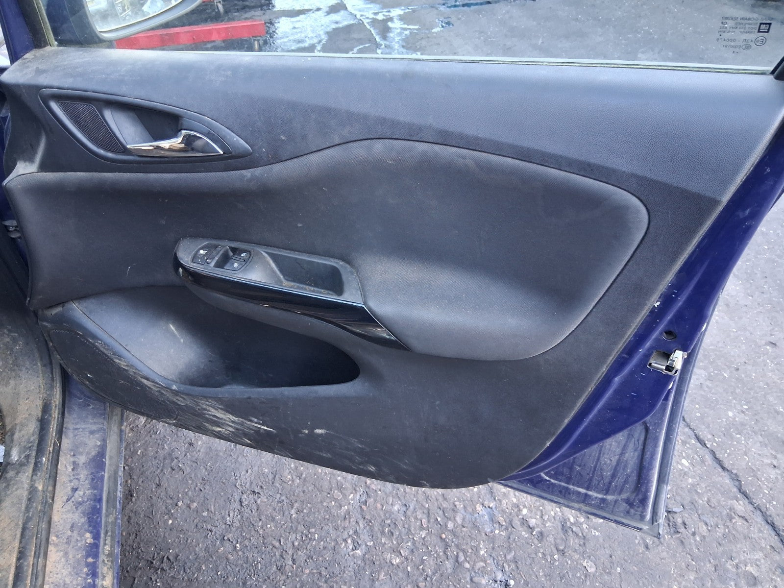 2016 VAUXHALL CORSA E OSF DRIVER SIDE FRONT RIGHT DOOR CARD PANEL