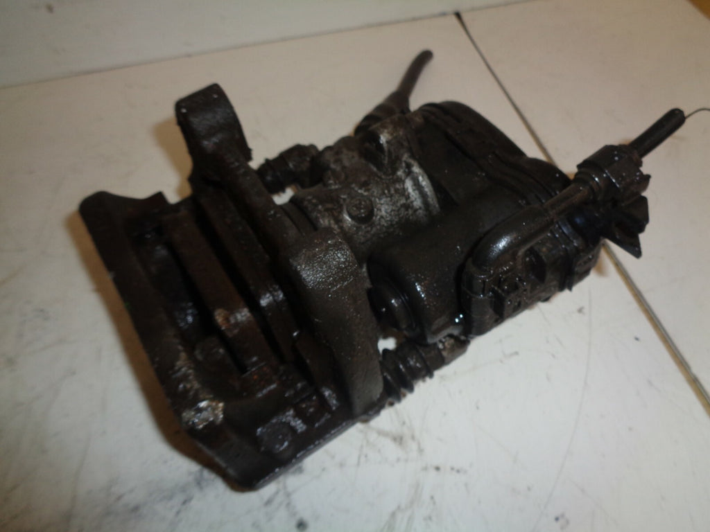 MERCEDES 2018 A CLASS W176 NSR PASSENGER SIDE REAR BRAKE CALIPER A2464232298