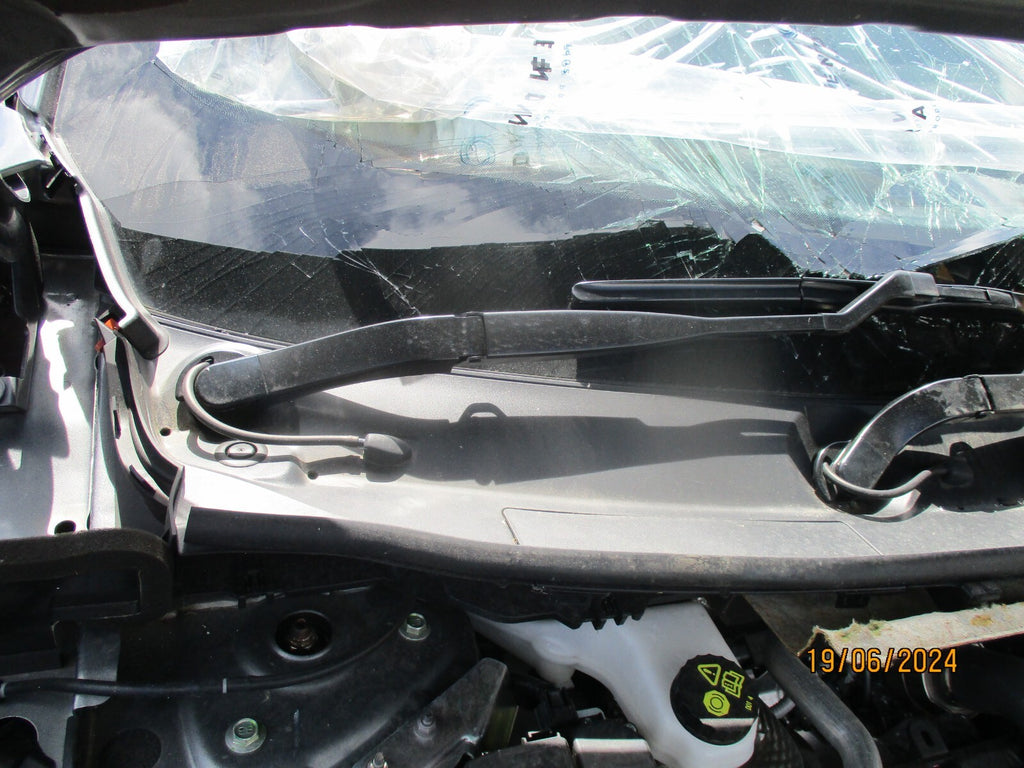 NISSAN QASHQAI J12 MK3 2023 FRONT WINDSCREEN WIPER MOTOR LINKAGES