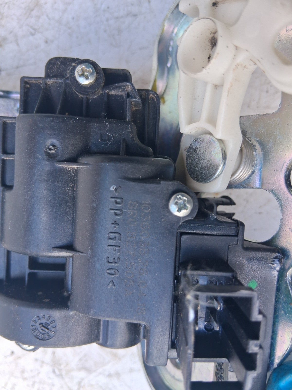 2017 AUDI A1 8X REAR BOOT LOCK 8R0827505A