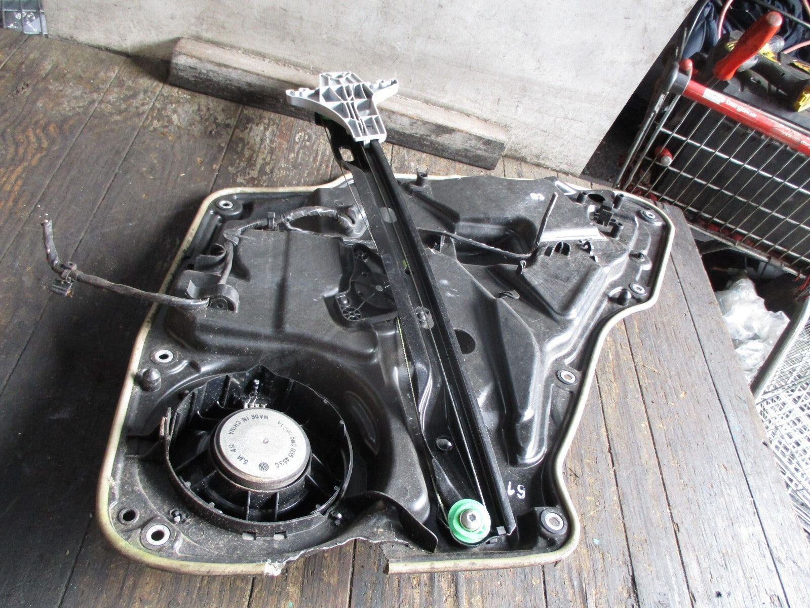 VW VOLKSWAGEN TIGUAN MK1 2012 NSR PASSENGER SIDE REAR WINDOW MOTOR REGULATOR