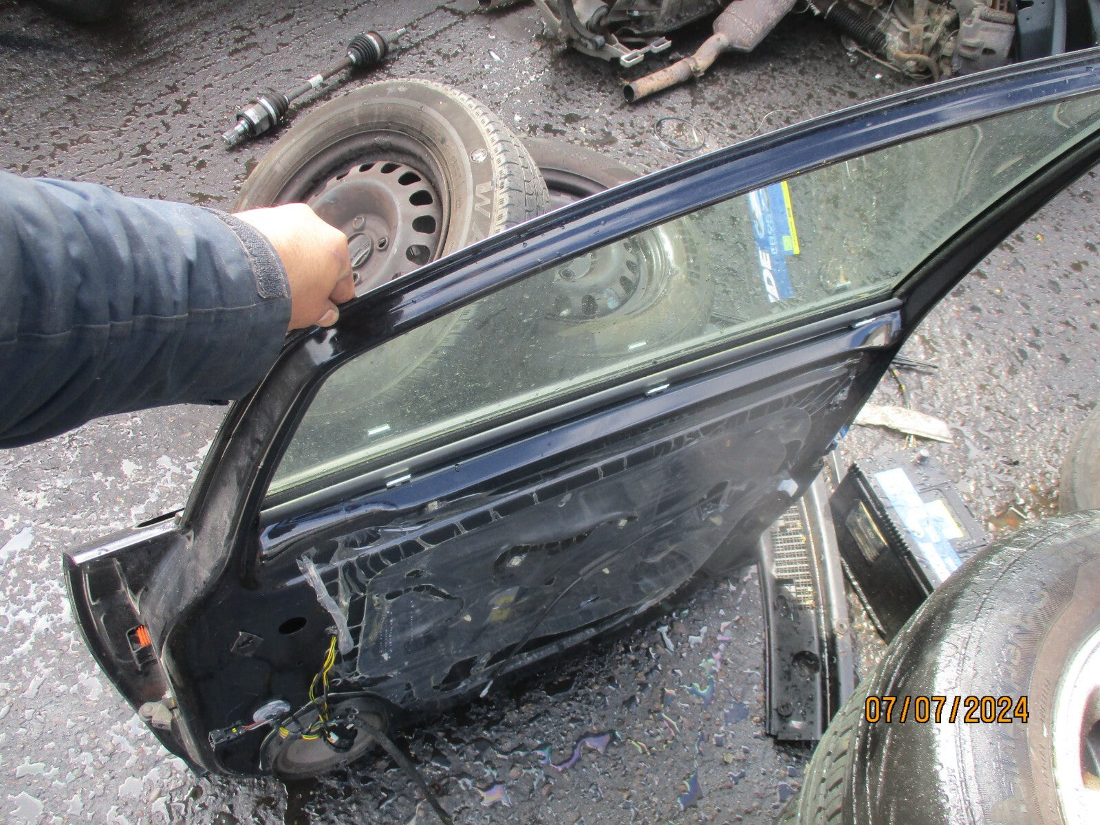 2011 VAUXHALL CORSA D 5 DOOR OSF DRIVER SIDE FRONT DOOR COMPLETE BLACK Z20R