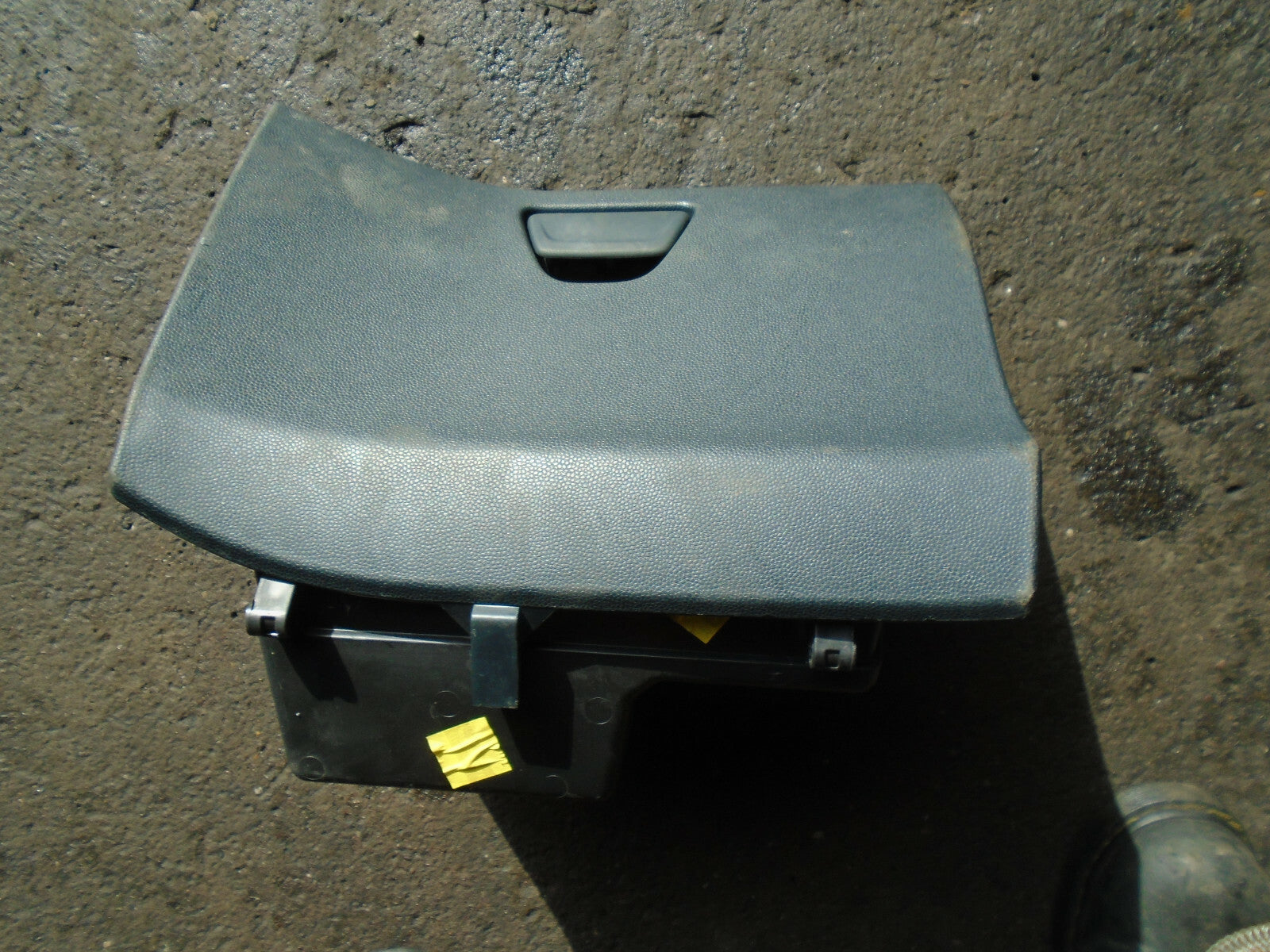 FORD FIESTA MK7 NS PASSENGER SIDE GLOVEBOX STORAGE COMPARTMENT 8A61A06010BJW