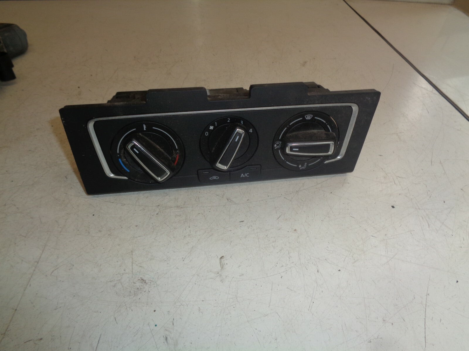 VW VOLKSWAGEN POLO 2017 6R HEATER AC CLIMATE CONTROL SWITCH BUTTON 6C0820045G