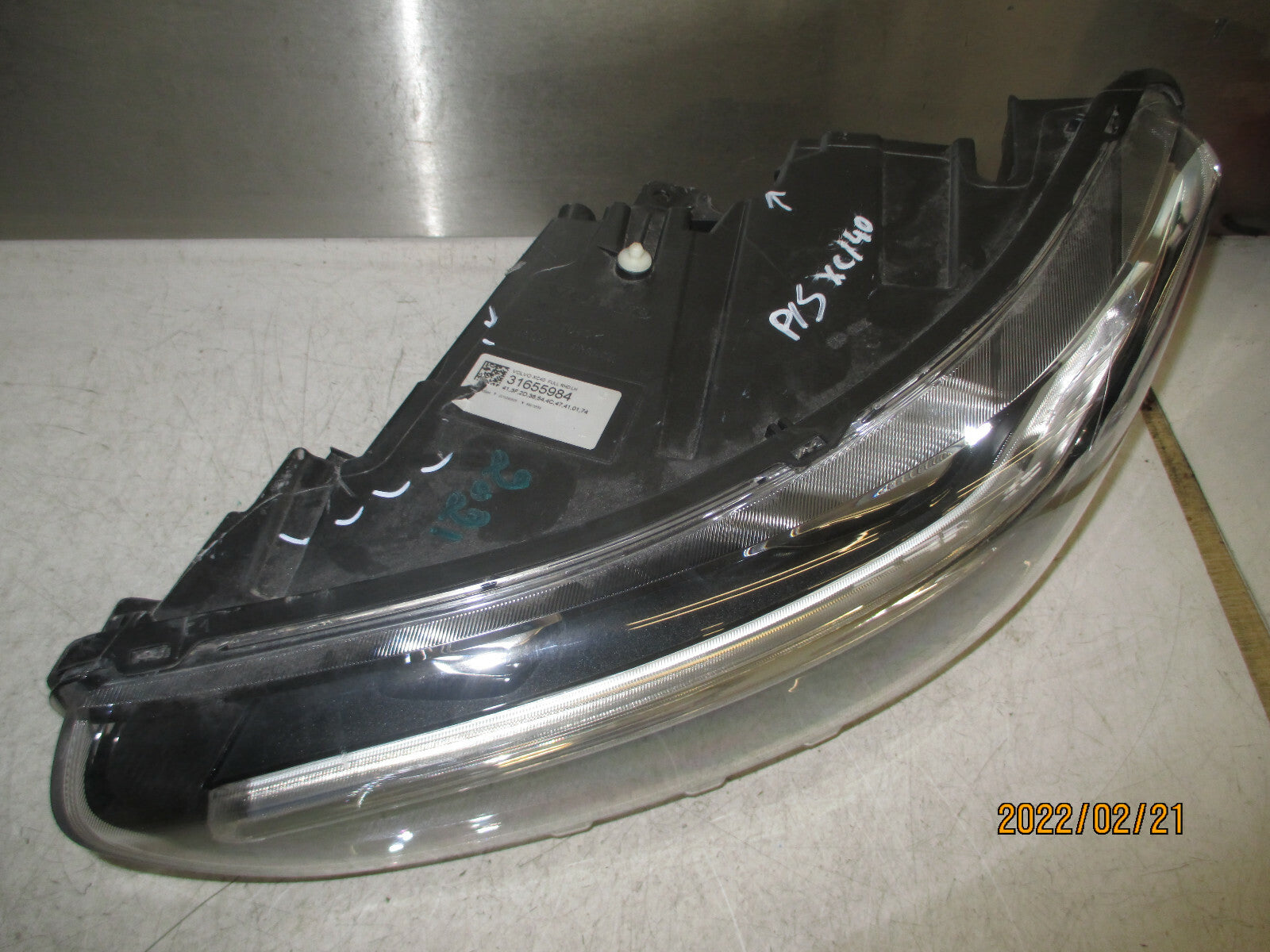 VOLVO XC40 2021 NSF PASSENGER SIDE FRONT HEADLIGHT HEADLAMP 31655984