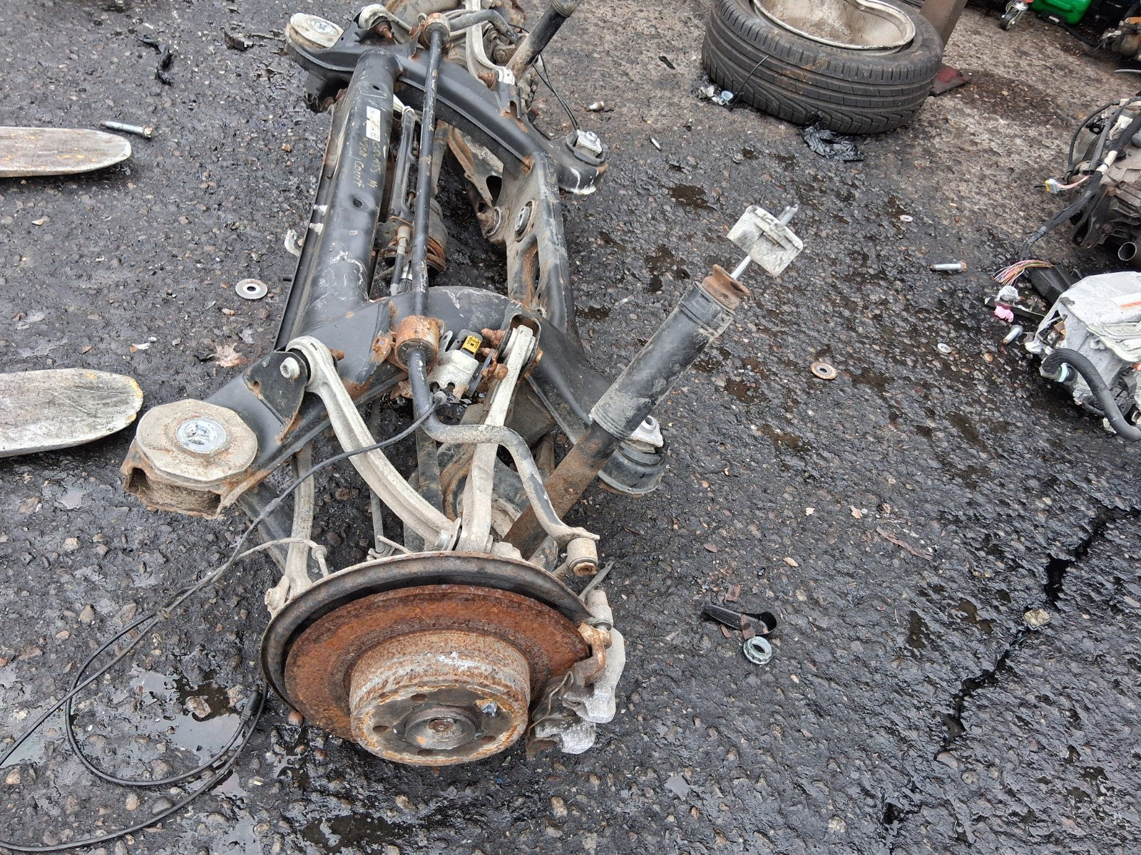 2014 MERCEDES BENZ C CLASS W204 2.1 DIESEL REAR AXLE HUB SHOCK DISC 2073509702