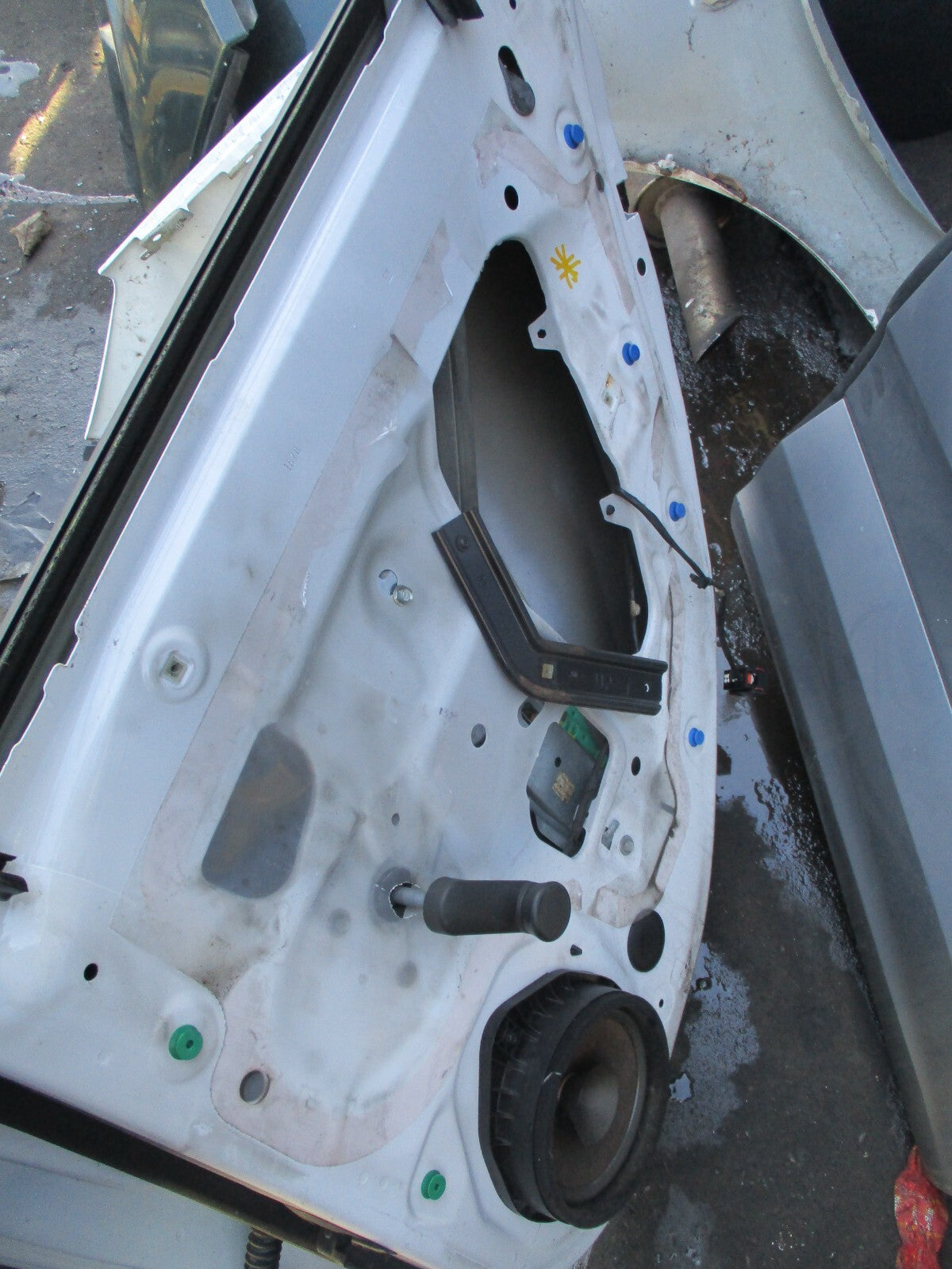 2010 VAUXHALL ASTRA J MK6 OSR DRIVER SIDE REAR BARE DOOR SUMMIT WHITE ZGAZ