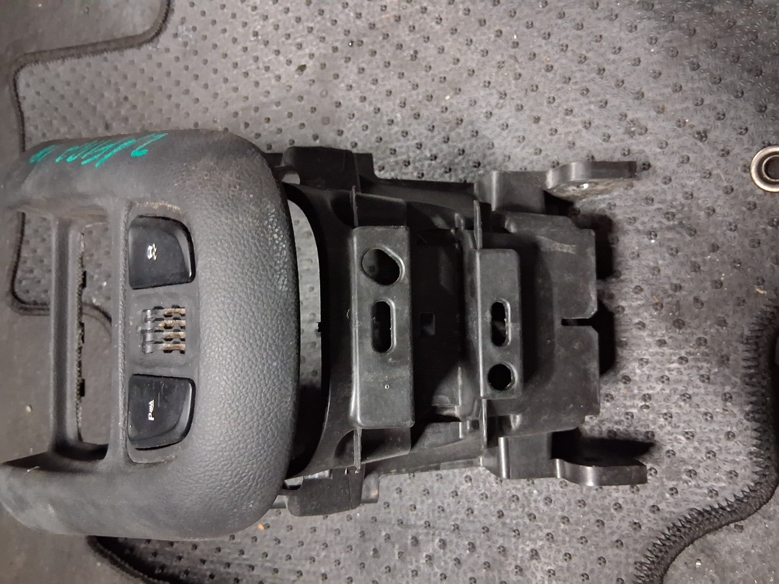 2018 VAUXHALL ZAFIRA C GEARSTICK SURROUND TRIM COVER 13454668