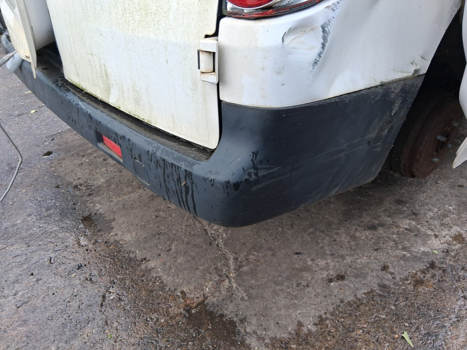2018 NISSAN NV200 REAR COMPLETE BUMPER BLACK