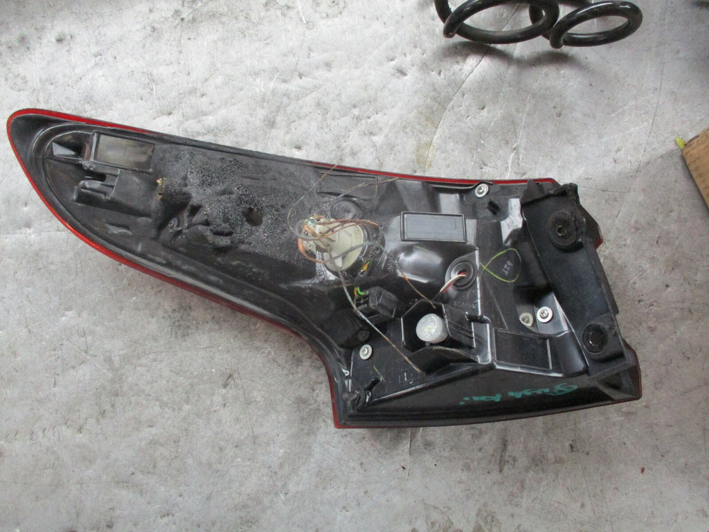 NISSAN QASHQAI J11 (MK2) OSR DRIVER SIDE REAR LIGHT (DAMAGED)