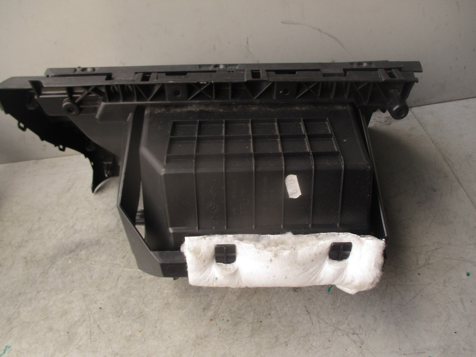 2019 NISSAN MICRA K14 MK5 GLOVEBOX COMPARTMENT BOX 685105FF1A