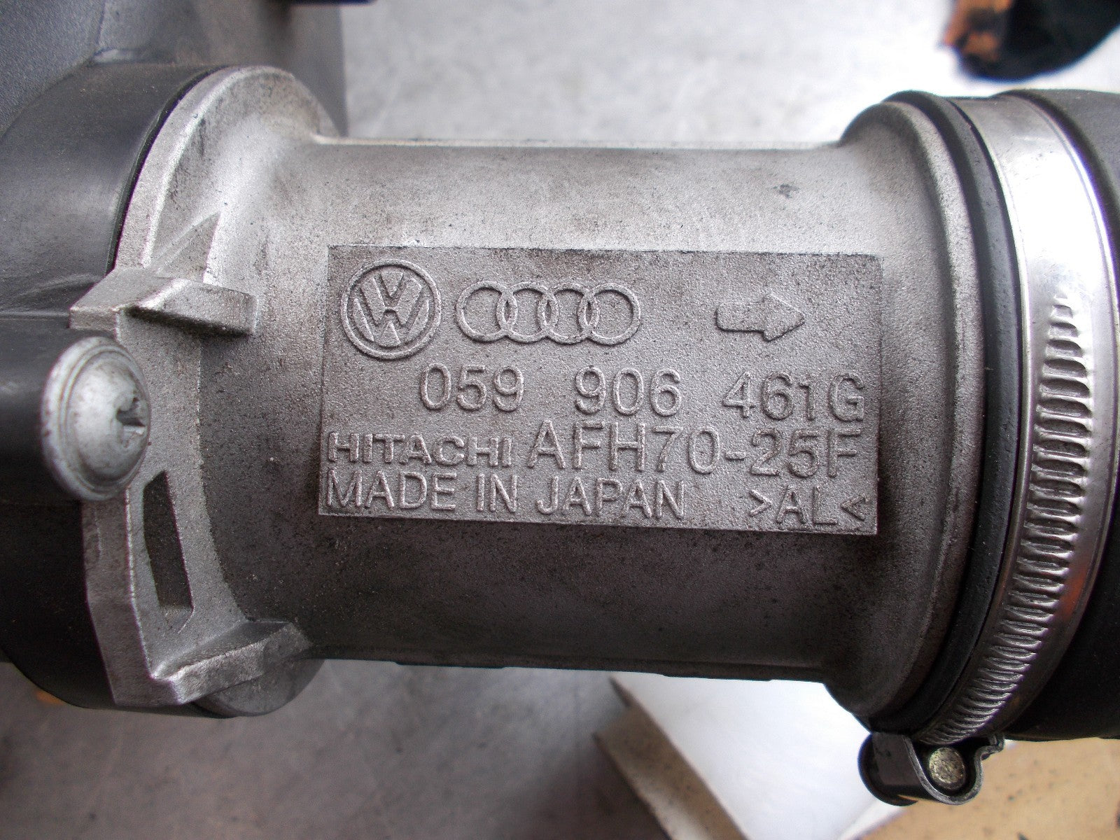 AUDI A4 B6 8E (MK2) 2001-05 1.8 AIR FILTER BOX HOUSING 059133835B