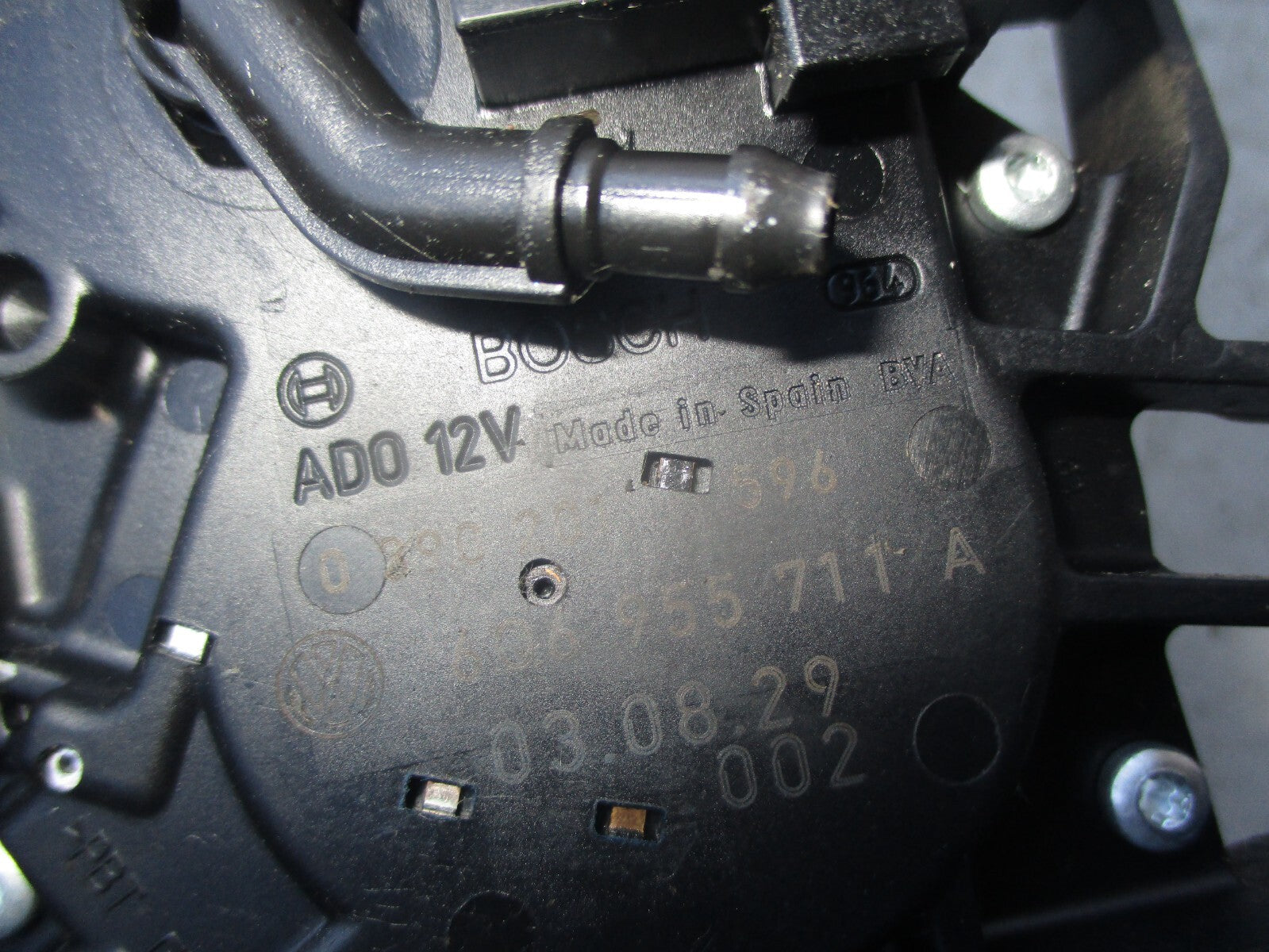 2008 VW VOLKSWAGEN POLO REAR WIPER MOTOR 606955711A