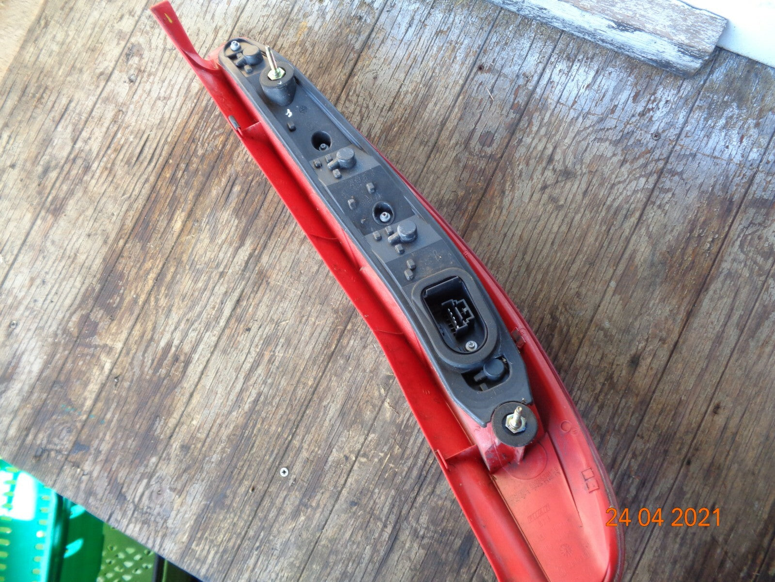 FIAT PUNTO 3 DOOR 2001 NSR PASSENGER SIDE REAR BRAKE TAIL LIGHT CLUSTER ASSEMBLY