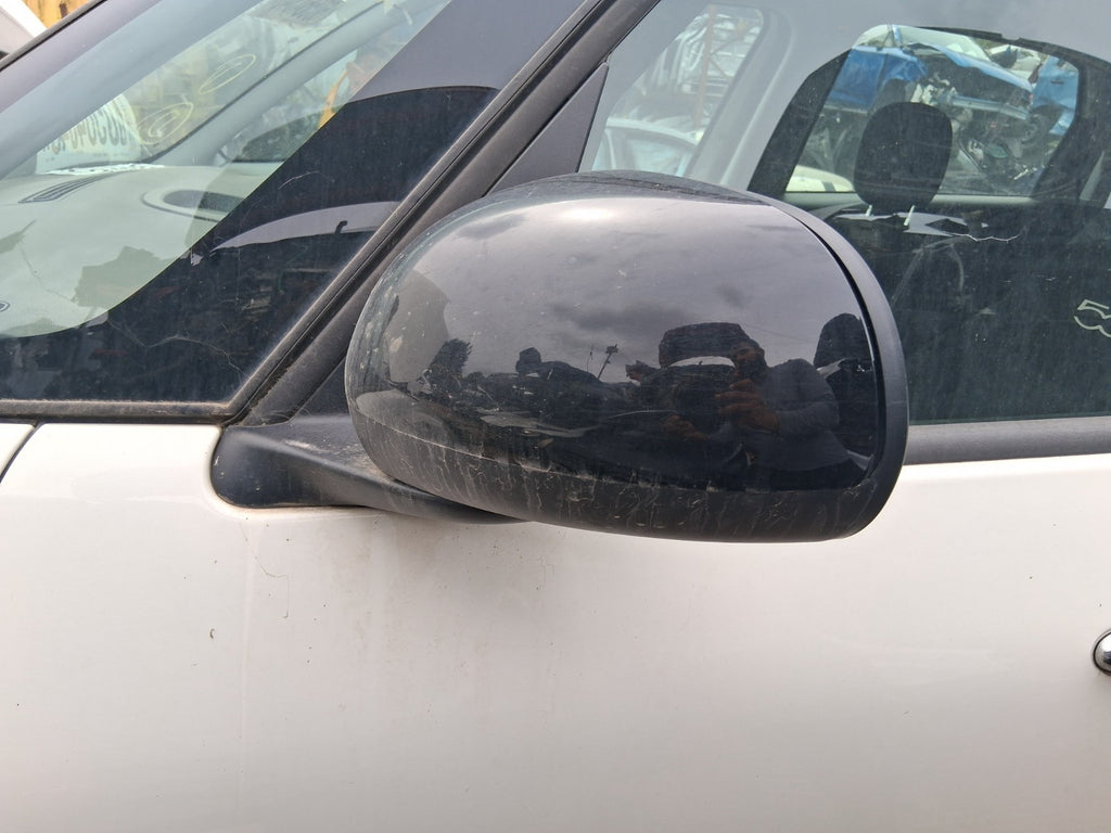 2019 FIAT 500L URBAN NS PASSENGER SIDE FRONT MANUAL FOLD WING MIRROR BLACK