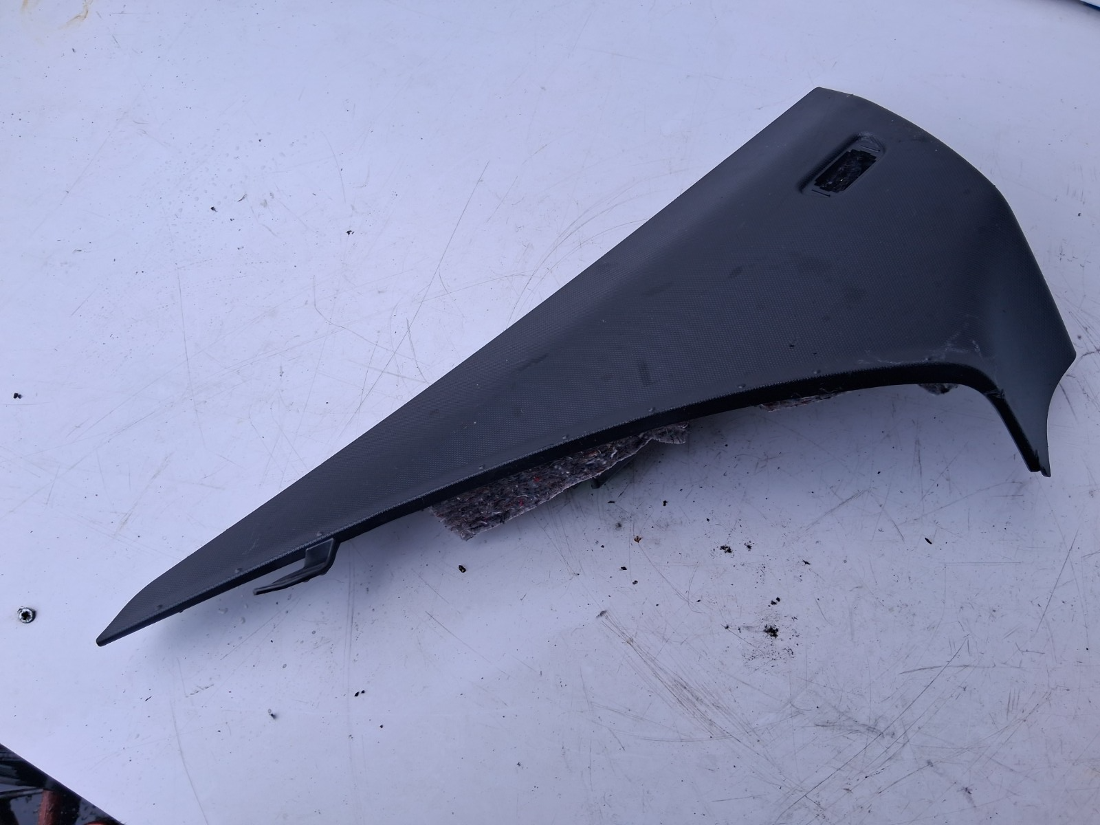 2024 BMW 2 SERIES F44 COUPE NSR REAR PASSENGER LEFT SIDE C PILLAR TRIM 8096757