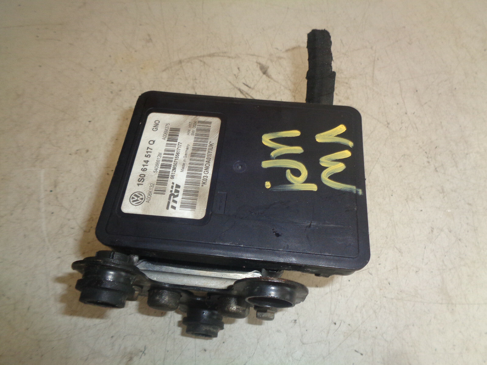VW VOLKSWAGEN UP 2017 ABS PUMP & CONTROL MODULE 1S0614517Q
