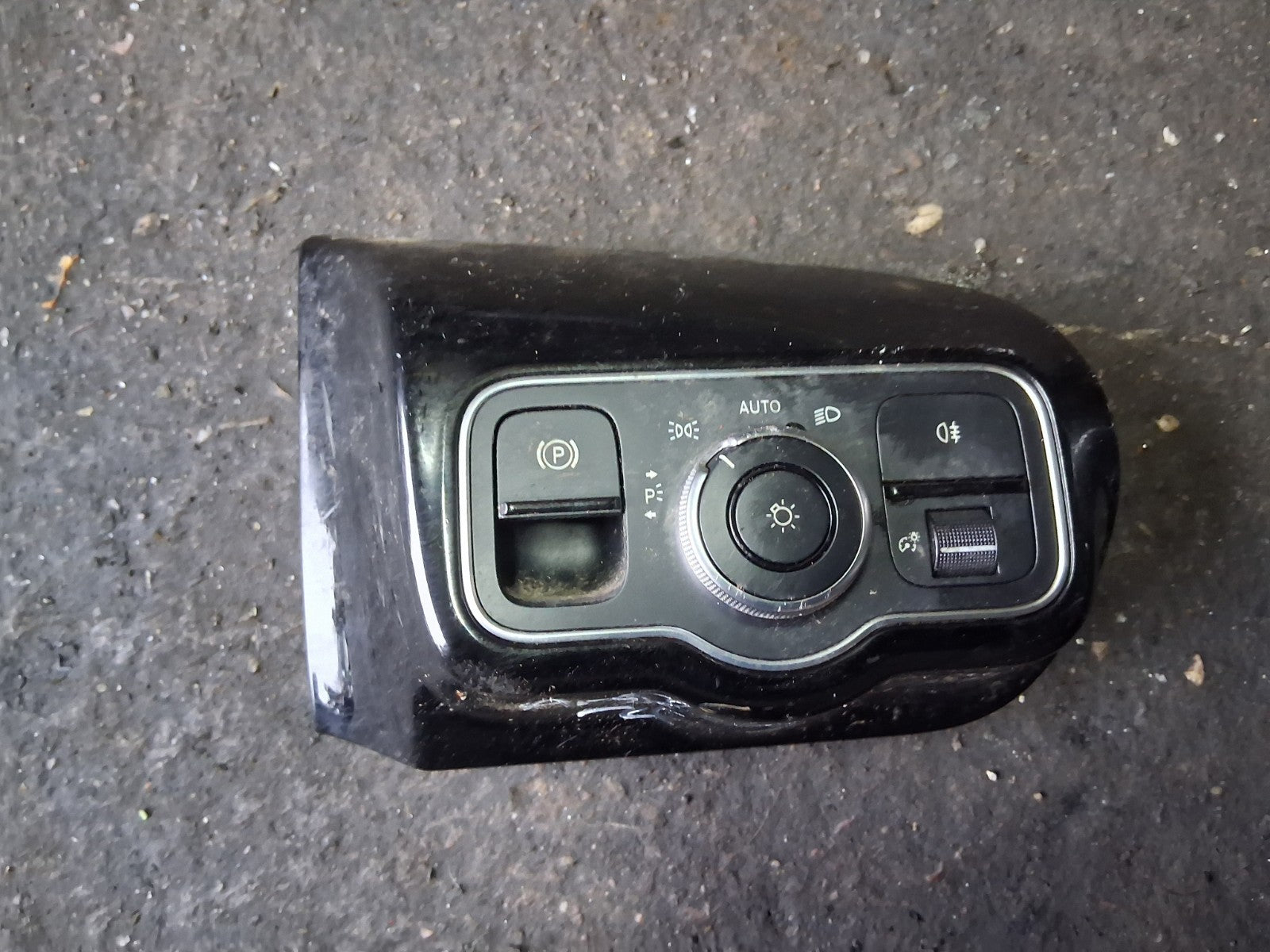 2021 MERCEDES A CLASS V177 HEADLIGHT ADJUSTER CONTROL SWITCH PANEL A2479052902