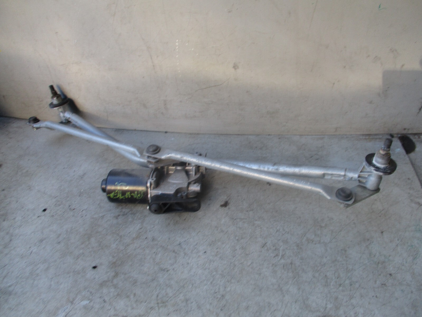 2021 MERCEDES SPRINTER W907 FRONT WINDSCREEN WIPER MOTOR LINKAGES