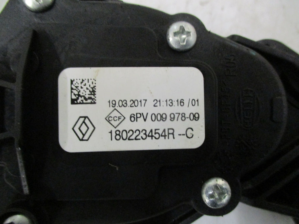 RENAULT CLIO MK4 2013 THROTTLE ACCELERATION FOOT PEDAL ASSEMBLY 180223454R
