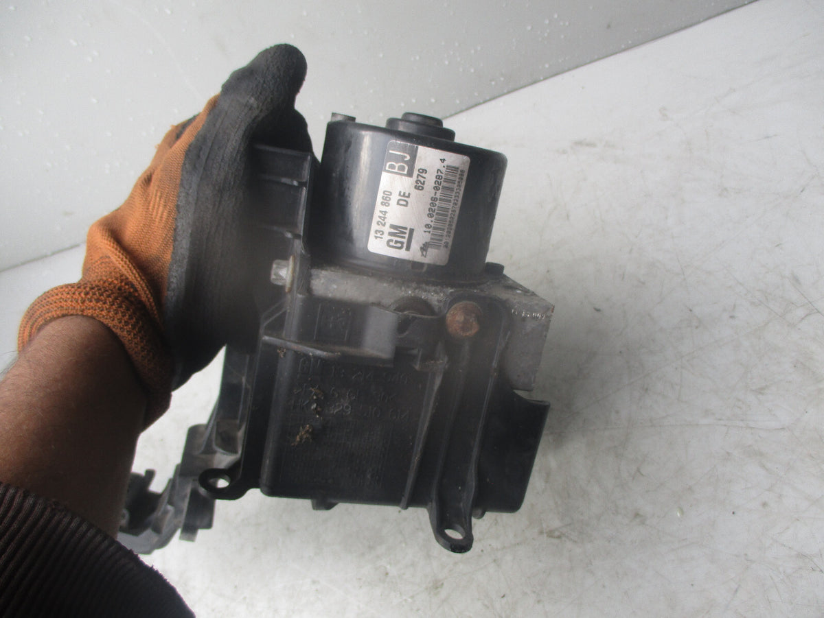VAUXHALL ZAFIRA 2013 1.7 DIESEL ABS PUMP CONTROL MODULE 13244860