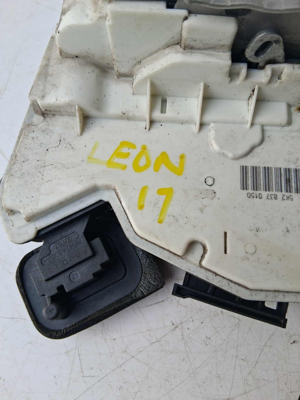 SEAT LEON 2017 MK3 NSF PASSENGER FRONT LOCK MECH MECHANISM 5K2837015D