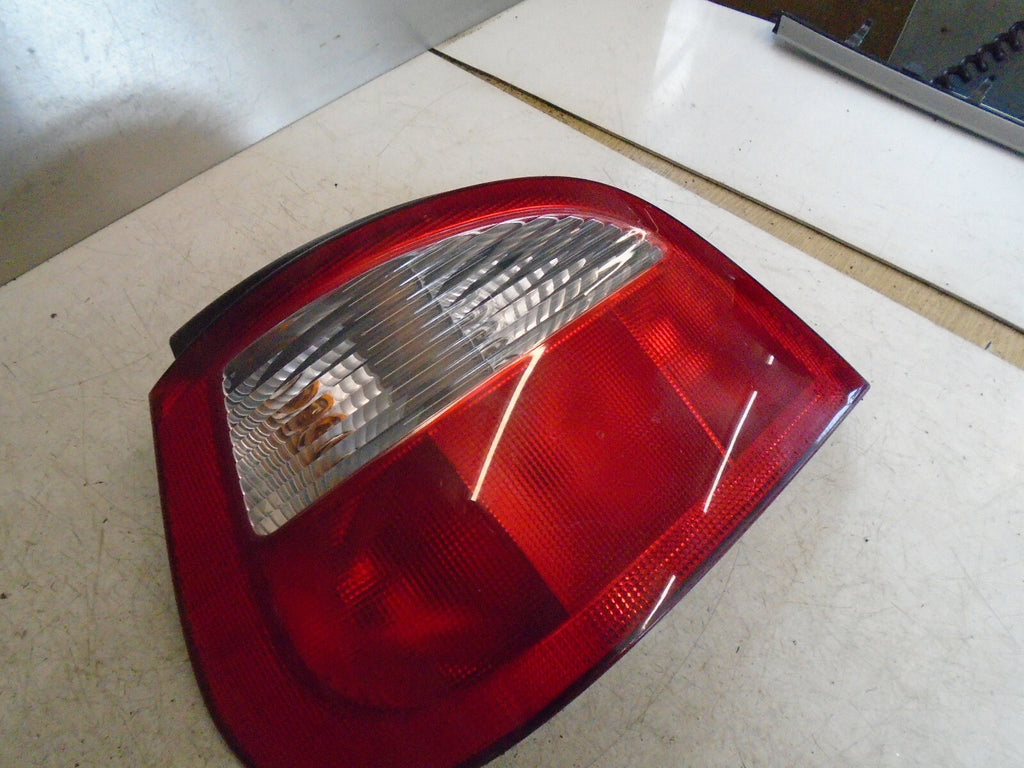 RENAULT MEGANE MK1 1996 NSR PASSENGER SIDE REAR TAIL LIGHT 7700428320