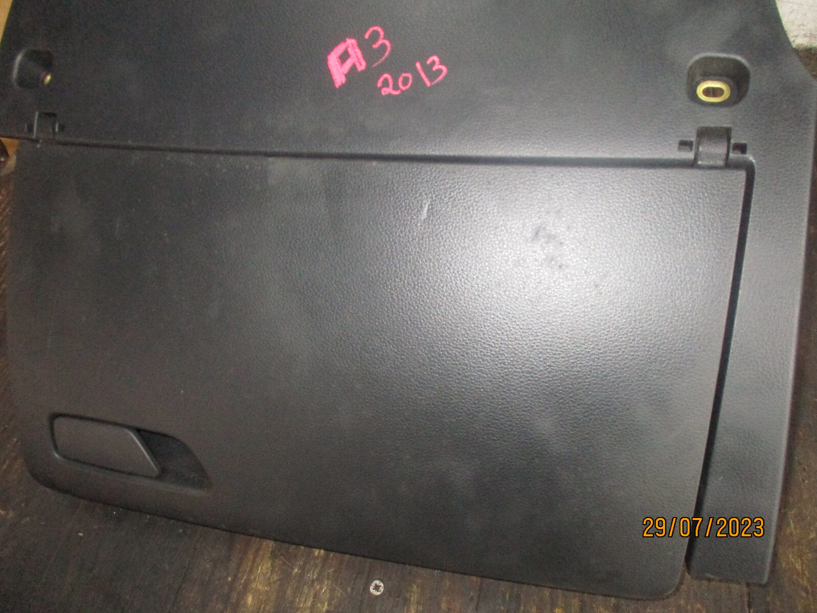 AUDI A3 2013 GLOVE BOX STORAGE COMPARTMENT 8V2857035