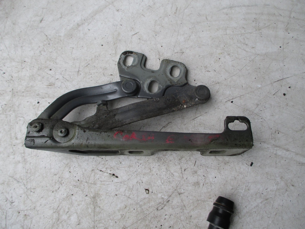 VAUXHALL CORSA E 2017 NSF PASSENGER SIDE FRONT BONNET HINGE GREY 13311903