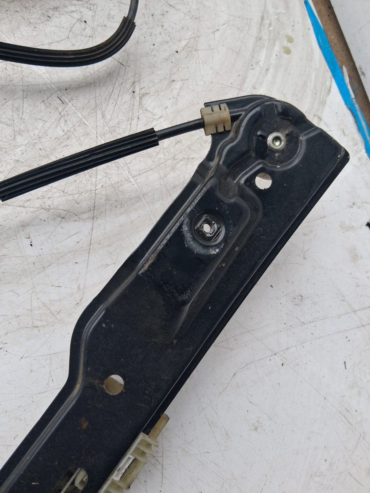 2018 VAUXHALL ZAFIRA C NSF PASSENGER SIDE LEFT WINDOW MOTOR REGULATOR 20951581