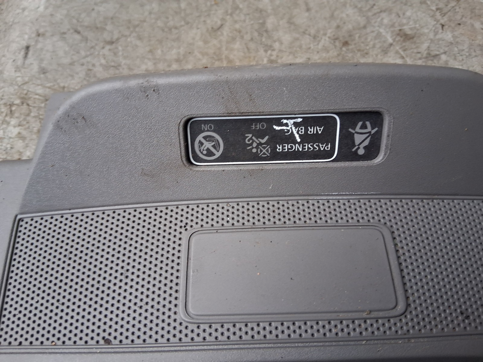 2020 RENAULT MASTER MK3 ROOF READING COURTESY LIGHT TRIM COVER 969820881