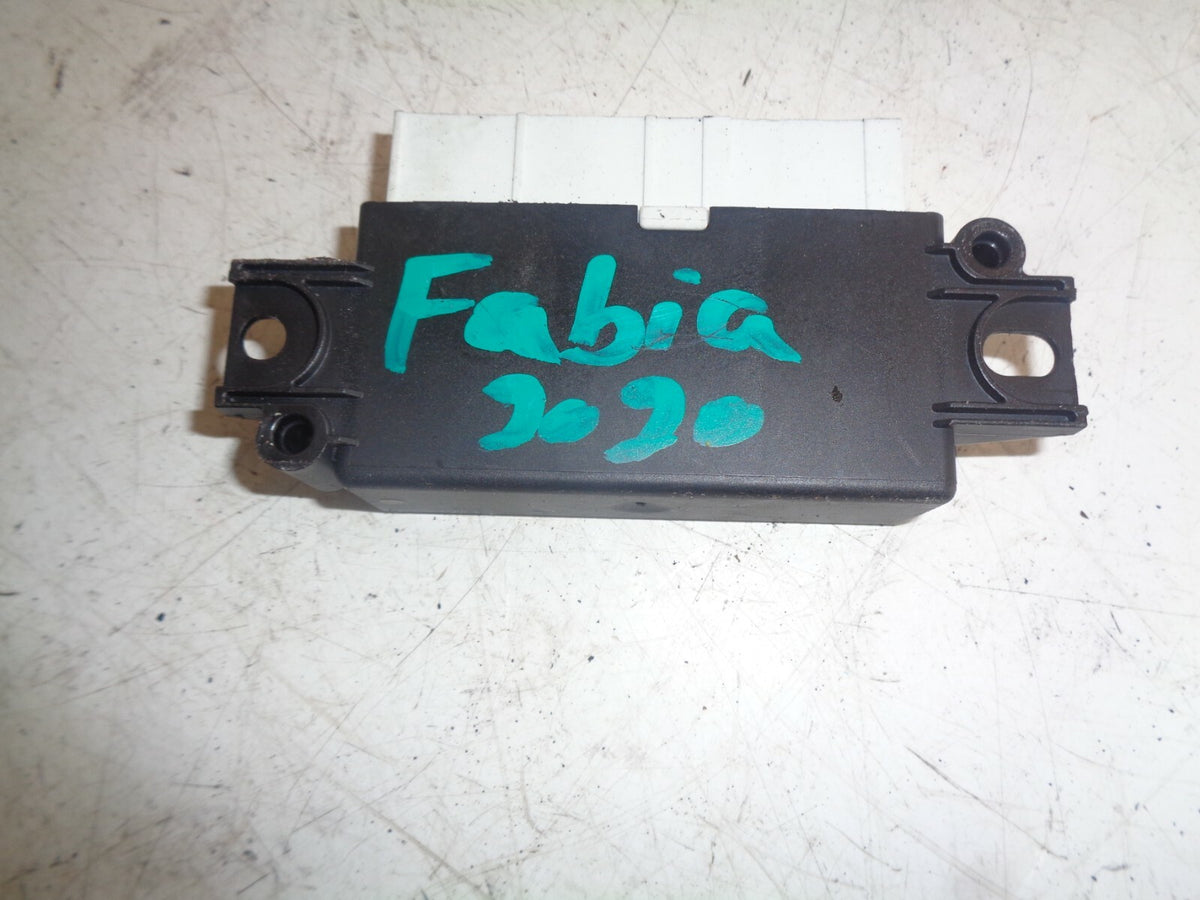 SKODA FABIA 2020 MK3 NJ PDC PARKING SENSOR CONTROL MODULE 5Q0919283G