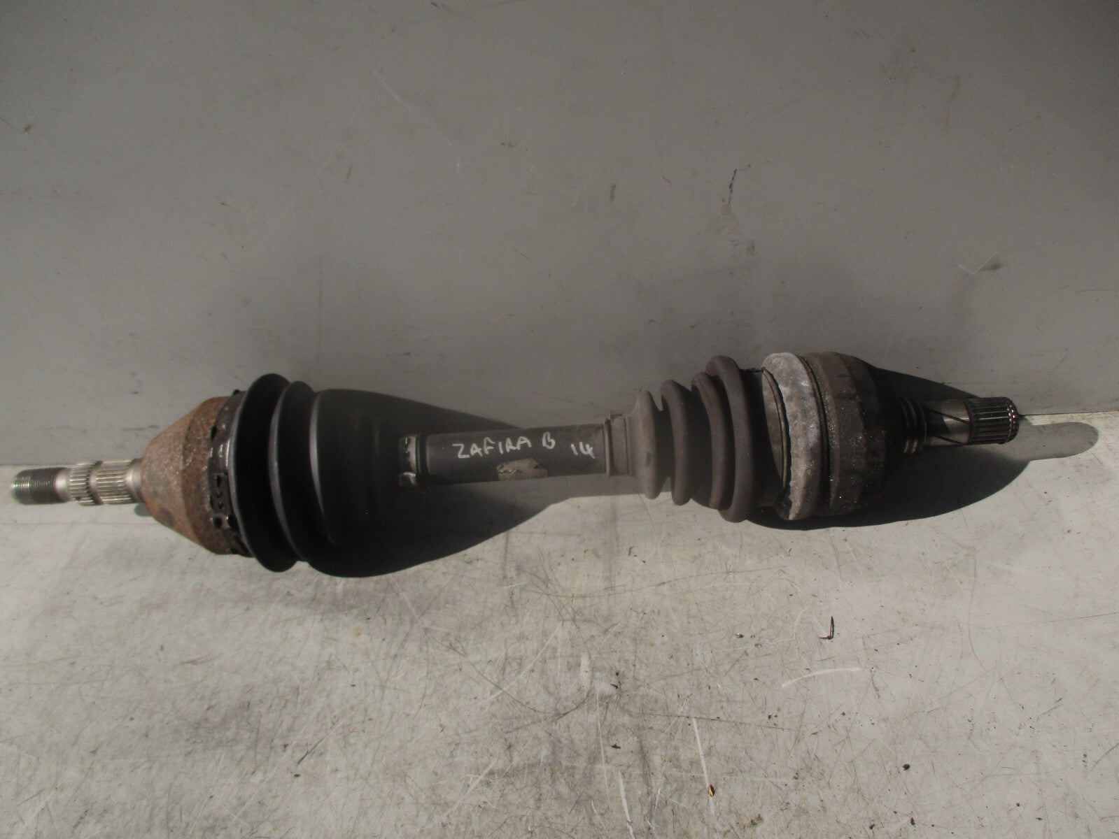 2014 VAUXHALL ZAFIRA B NSF PASSENGER FRONT LEFT DRIVE SHAFT
