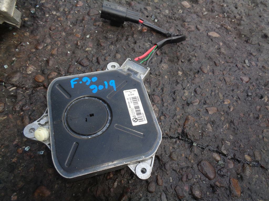 BMW 1 SERIES F20 2019 LCI RADIATOR FAN MOTOR 864194602