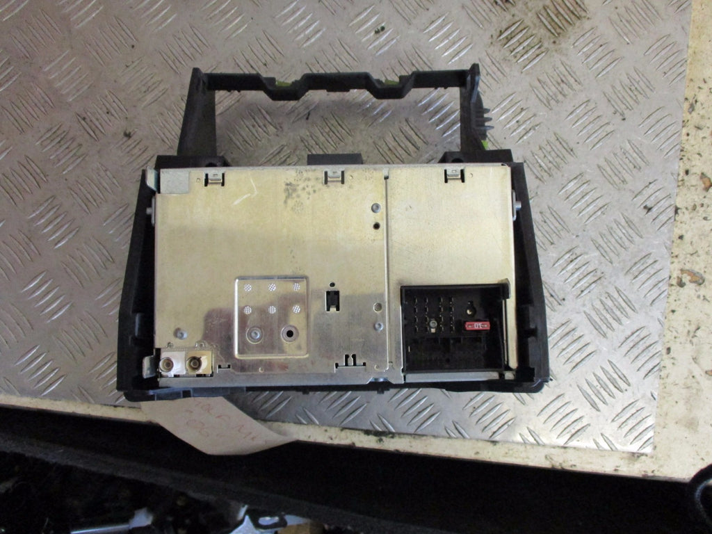 VOLKSWAGEN VW GOLF MK5 BLAUPUNKT RCD300 STEREO HEAD UNIT 1K0035186P NO CODE